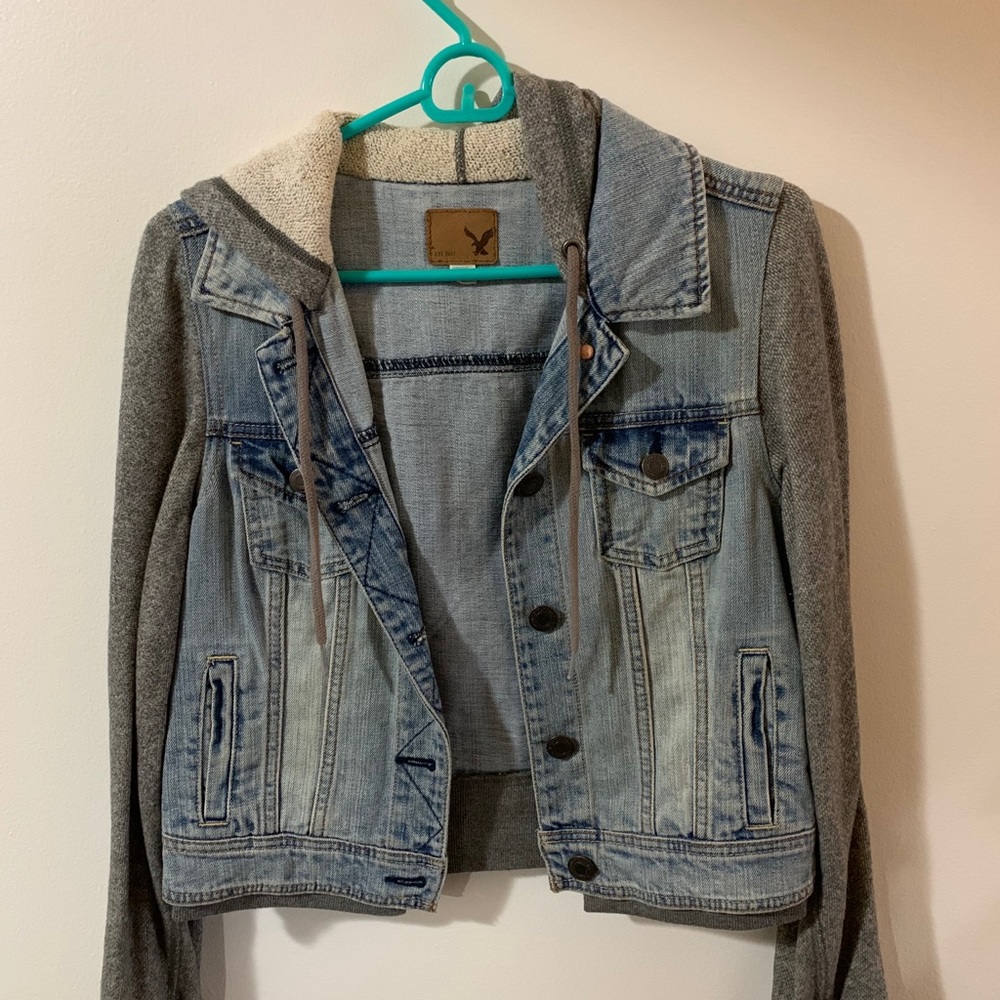 American eagle Jean jacket with sweatshirt detail